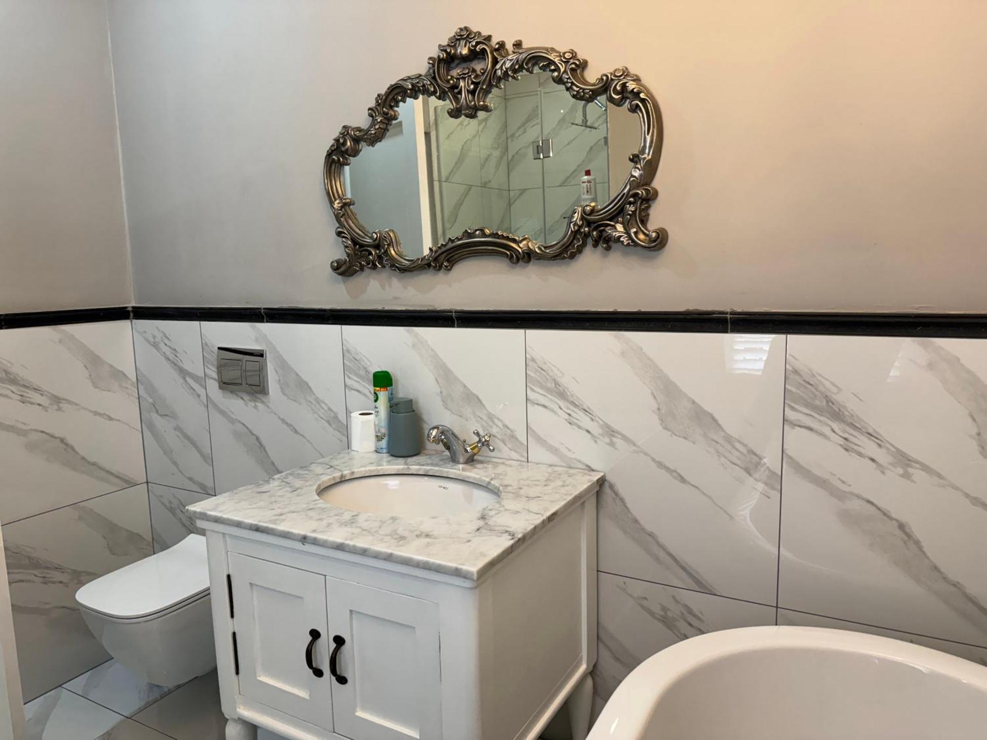 Apartment Frnch On 2nd - Sandton Johannesburg